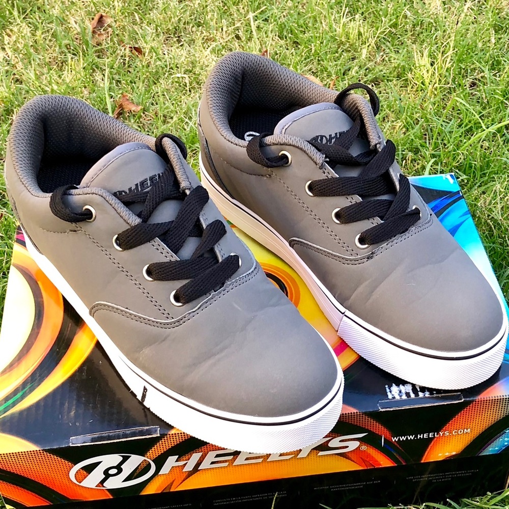 Boys Heelys